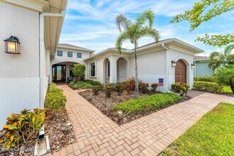 2453 Chapel Bridge Ln in Melbourne, FL - Building Photo - Building Photo