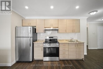 130 King St E in Clarington, ON - Building Photo - Building Photo