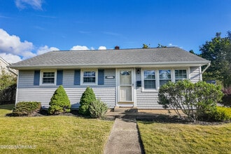 512 Terrace Ave in Toms River, NJ - Building Photo - Building Photo