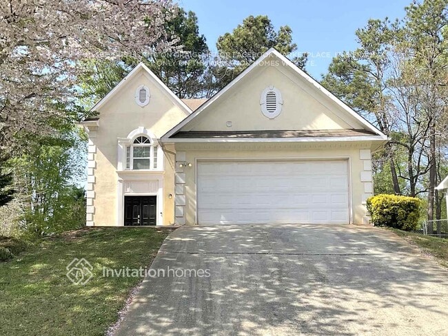 property at 2405 Boone Ct