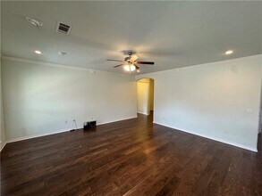 4849 W Oldham Dr, Unit 306 in Fayetteville, AR - Building Photo - Building Photo
