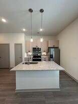 5885 Calmont Ave in Fort Worth, TX - Building Photo