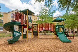 Lindsey Terrace Apartments in Jacksonville, FL - Building Photo - Building Photo