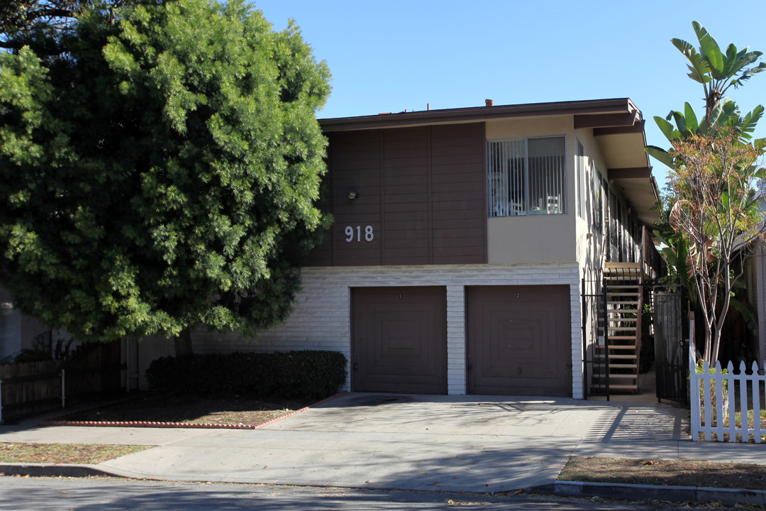 918 Euclid Ave in Long Beach, CA - Building Photo