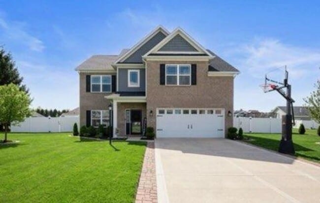 6517 Turf Way in Anderson, IN - Building Photo - Building Photo