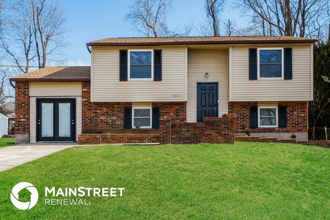 4011 Northumberland Dr in Louisville, KY - Building Photo