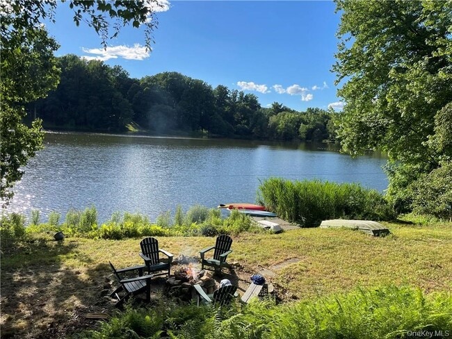 147 Shear Hill Rd in Mahopac, NY - Building Photo - Building Photo