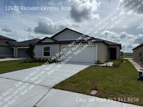 12422 Radiant Crystal Rose in Parrish, FL - Building Photo - Building Photo