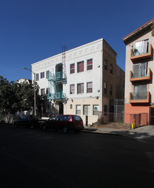 Bonnie Brae Apartments in Los Angeles, CA - Building Photo