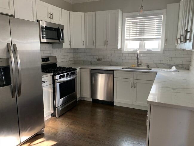 property at 20 Meadow St