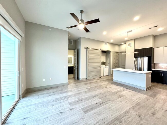 property at 401 W 25th St
