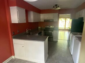 1302 Northgate Square in Reston, VA - Building Photo - Building Photo