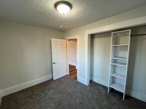 408 Meredith St in High Point, NC - Building Photo - Building Photo