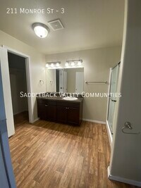 211 Monroe St photo'