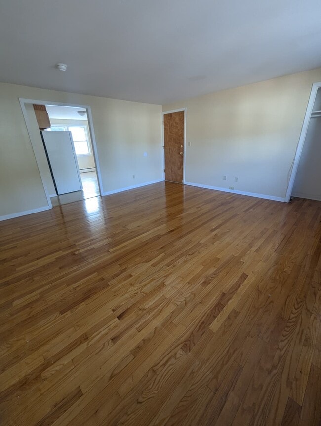 101 Webb St, Unit 4 in Hamden, CT - Building Photo - Building Photo