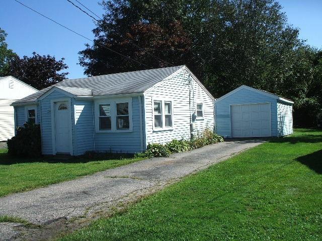 10 John St in Narragansett, RI - Building Photo - Building Photo