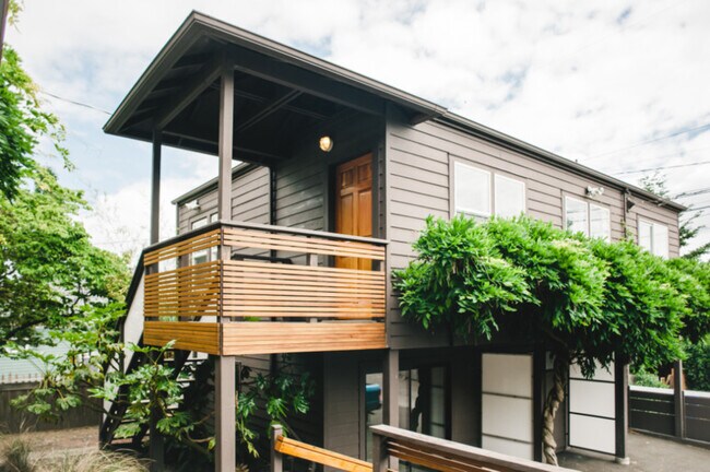 2114 7th Ave W in Seattle, WA - Building Photo - Building Photo