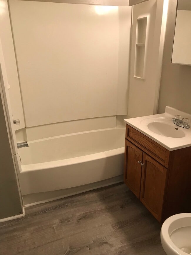 2113 Magazine St in Louisville, KY - Foto de edificio - Building Photo