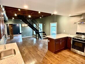 66-68-68 Rawson St in Leicester, MA - Building Photo - Building Photo