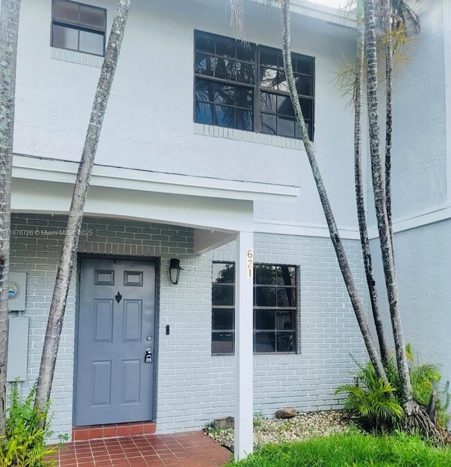 621 NW 104th Ave