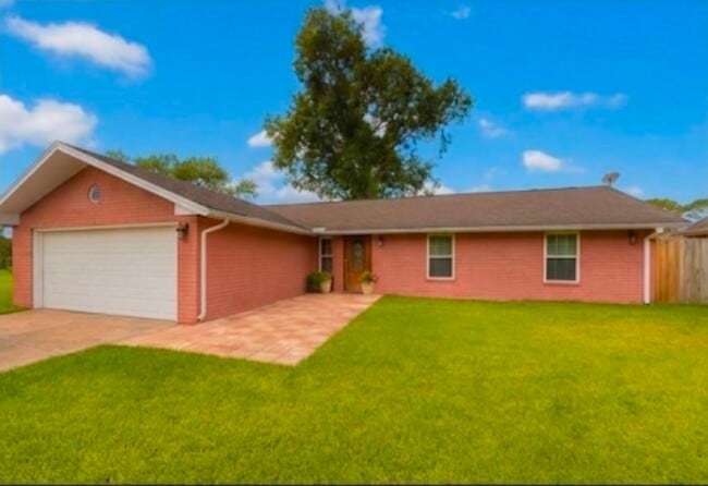 property at 11406 Montverde Ln