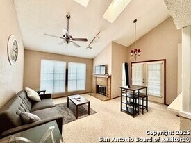 8633 Datapoint Dr in San Antonio, TX - Building Photo