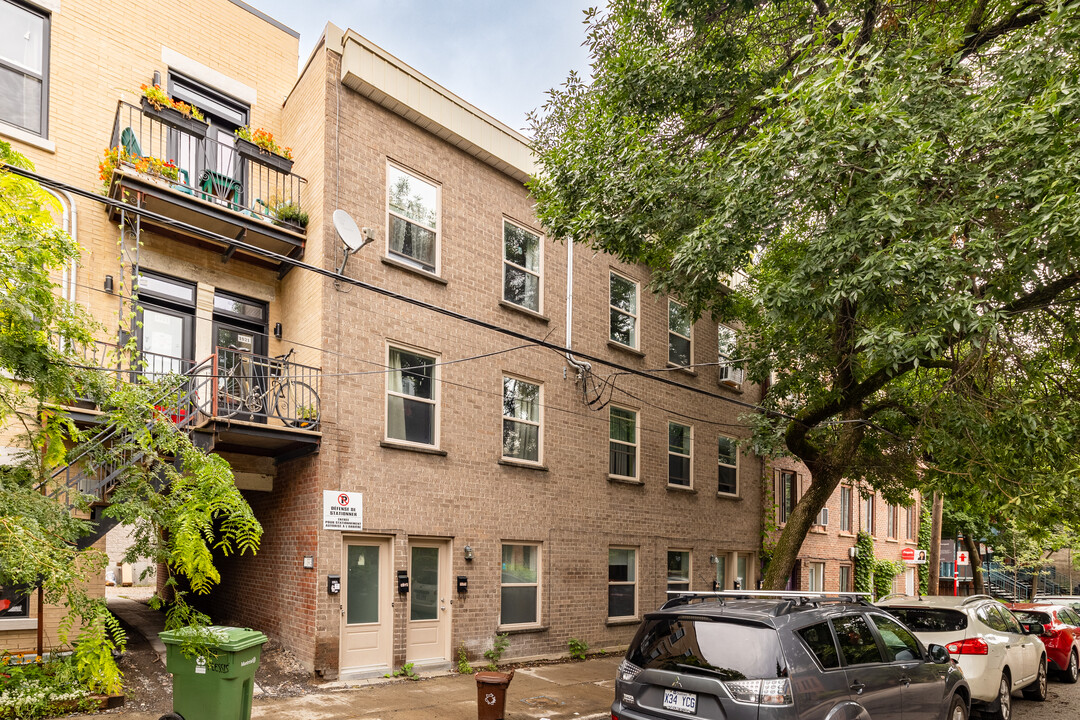 1905-1913 Plessis Rue in Montréal, QC - Building Photo