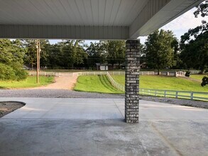 3718 Marion Anderson Rd in Hot Springs, AR - Building Photo - Building Photo