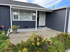 1229 Maple Ave in Vallejo, CA - Building Photo