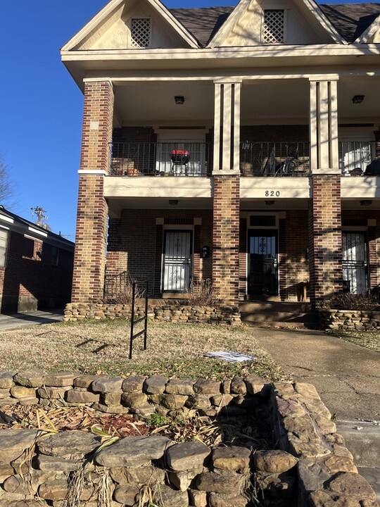 820 Maury St in Memphis, TN - Building Photo