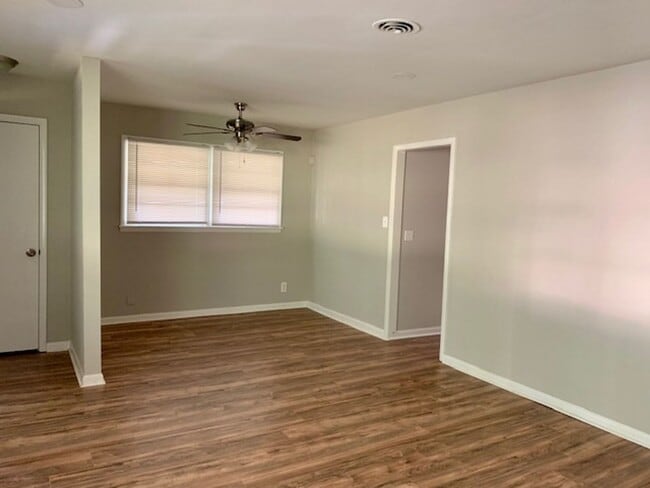 2206 Glen Iris Rd NW in Huntsville, AL - Building Photo - Building Photo