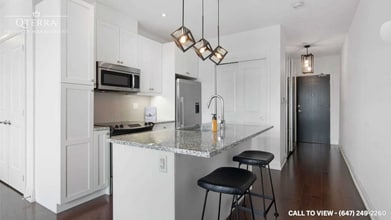 15277 Yonge St in Aurora, ON - Building Photo - Building Photo