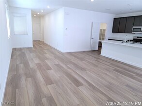 2624 Tranquil Dawn St in Henderson, NV - Building Photo - Building Photo