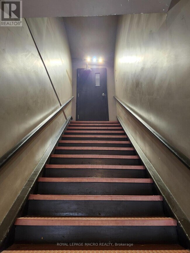 118 St Paul St in St Catharines, ON - Building Photo - Building Photo