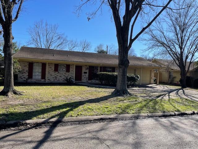 9531 Meadowbriar Ln in Houston, TX - Building Photo