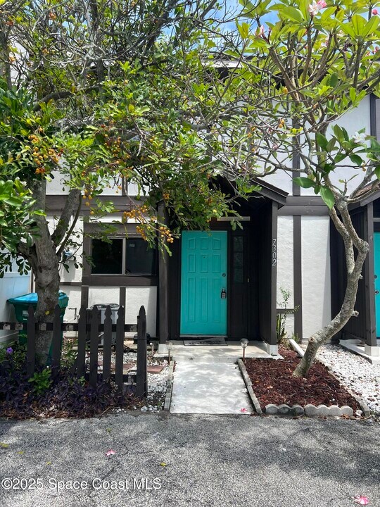 7302 Poinsetta Ave in Cape Canaveral, FL - Building Photo
