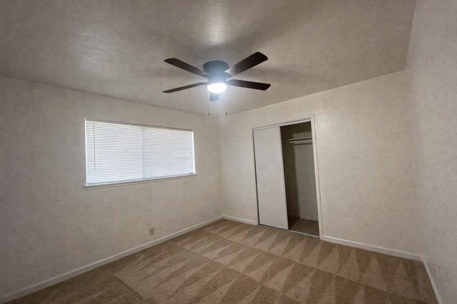 480 Iona Ave in Lemoore, CA - Building Photo - Building Photo