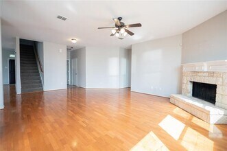 524 Zachum Dr in Arlington, TX - Building Photo - Building Photo