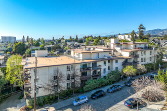 555 Jean St in Oakland, CA - Building Photo - Building Photo