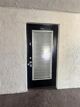 9400 Lime Bay Blvd in Tamarac, FL - Building Photo - Building Photo