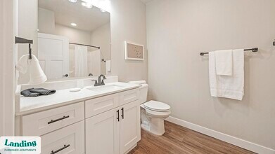 2445 Estrella Pkwy in Goodyear, AZ - Building Photo - Building Photo