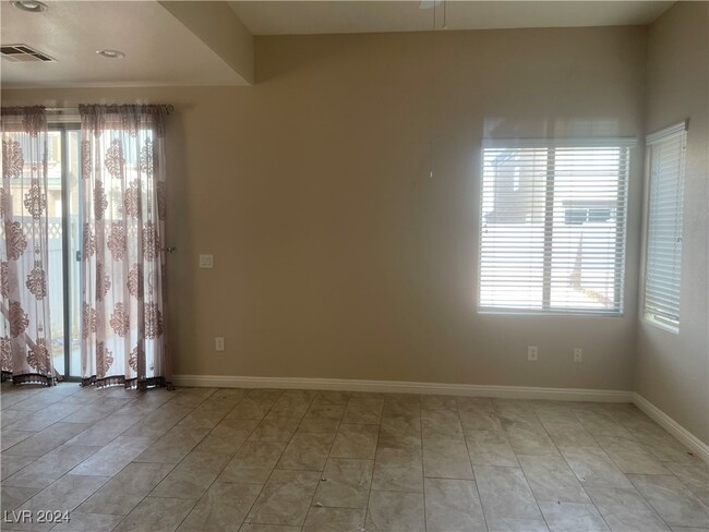 5322 Floating Flower Ave in Las Vegas, NV - Building Photo - Building Photo