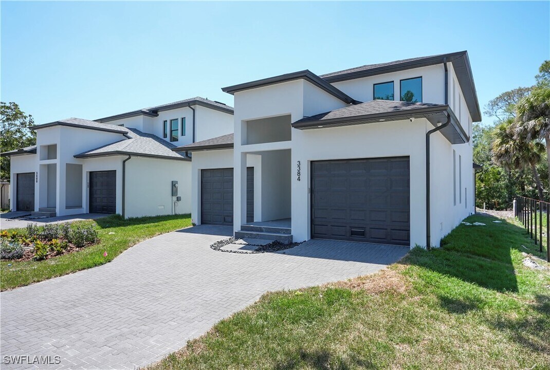 3384 Canal St in Naples, FL - Building Photo