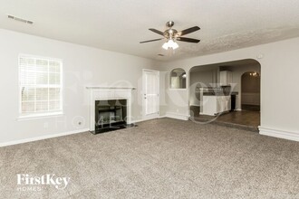 284 Randy Way in Dallas, GA - Foto de edificio - Building Photo