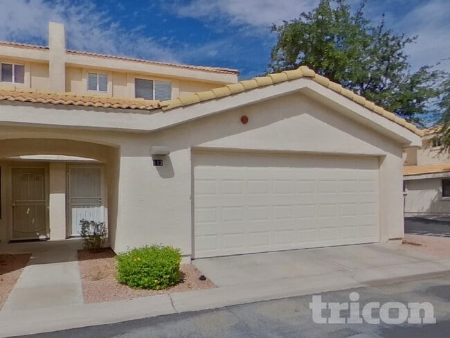 16015 N 30th St in Phoenix, AZ - Building Photo - Building Photo