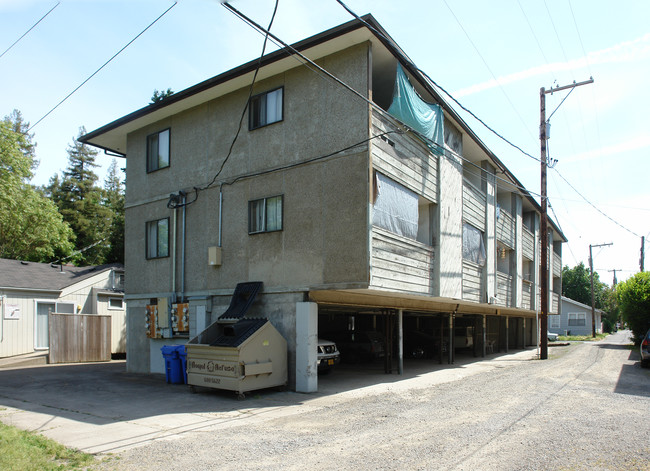 1240 Washington St in Eugene, OR - Foto de edificio - Building Photo