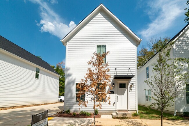 property at 818 S Wood Ave