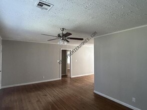 1410 E 53rd St in Tulsa, OK - Building Photo - Building Photo