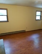1546 Black Birch Way in Tobyhanna, PA - Building Photo - Building Photo