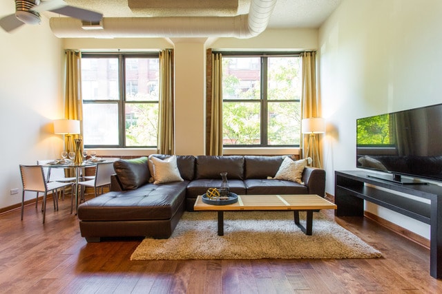 812 W Van Buren St in Chicago, IL - Building Photo - Building Photo